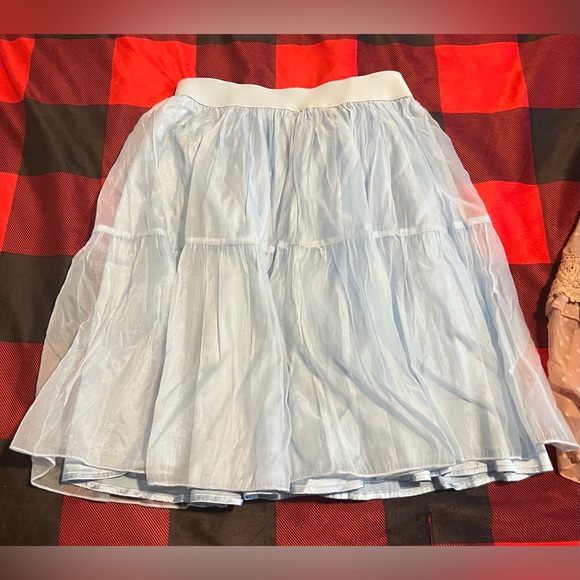 NWOT SHEIN 4 piece bundle. 2 holiday tshirts & 2 pastel color skirts (size 4/s) - Picture 11 of 15